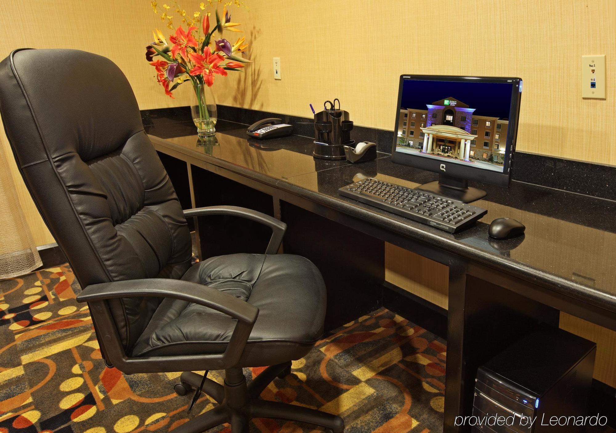 Holiday Inn Express Hotel & Suites Texarkana East By Ihg Kültér fotó