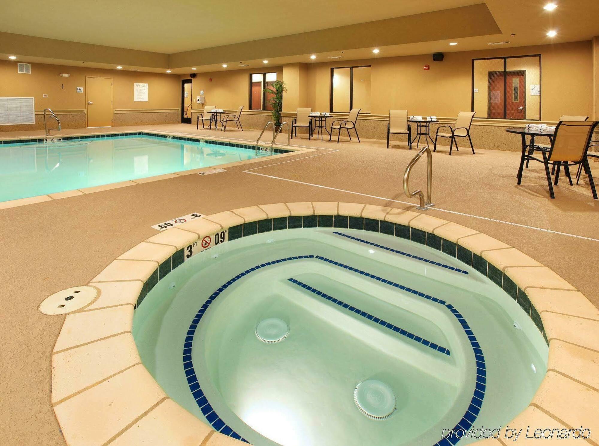 Holiday Inn Express Hotel & Suites Texarkana East By Ihg Kültér fotó
